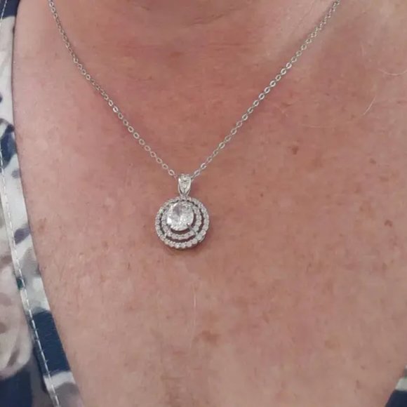 Solitaire Necklace - Picture 4 of 5